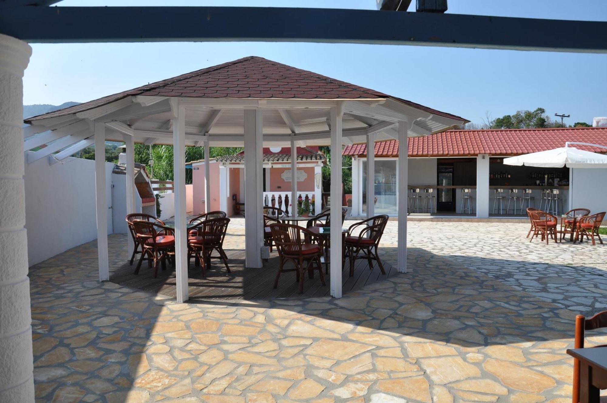Tassos Apartments Corfu  Ngoại thất bức ảnh