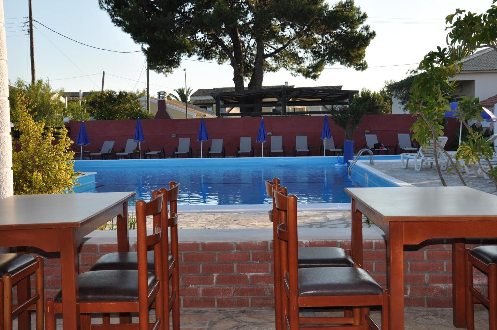 Tassos Apartments Corfu  Ngoại thất bức ảnh